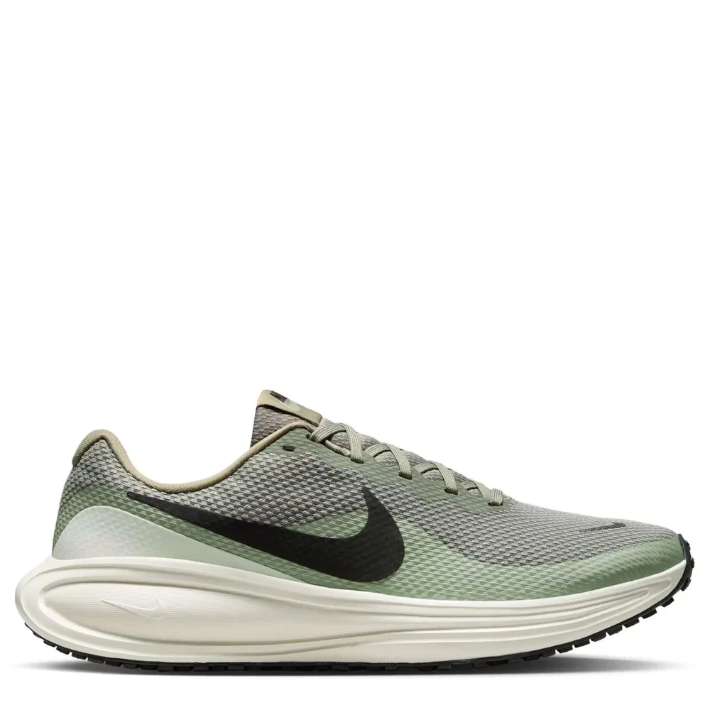 SIZE 10 - NIKE MENS REVOLUTION 8 RUNNING SHOE